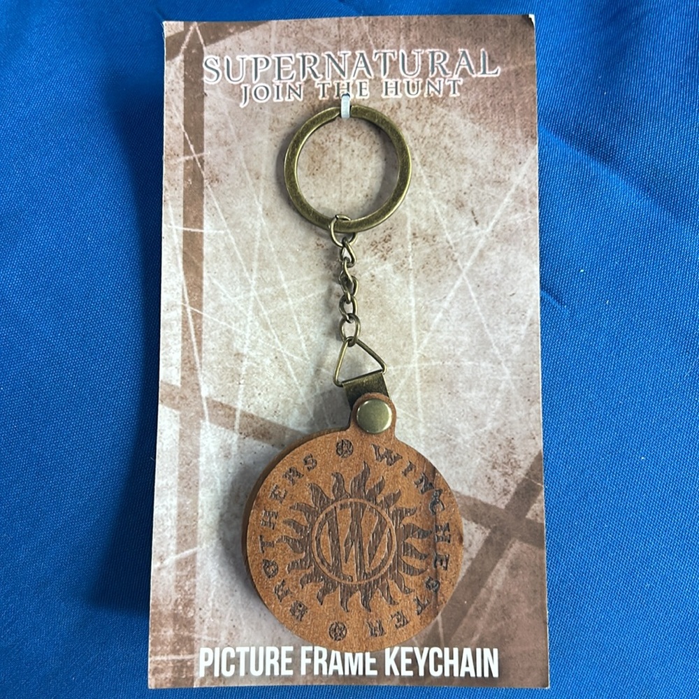 Keychain Collection. - Picture 2 of 11